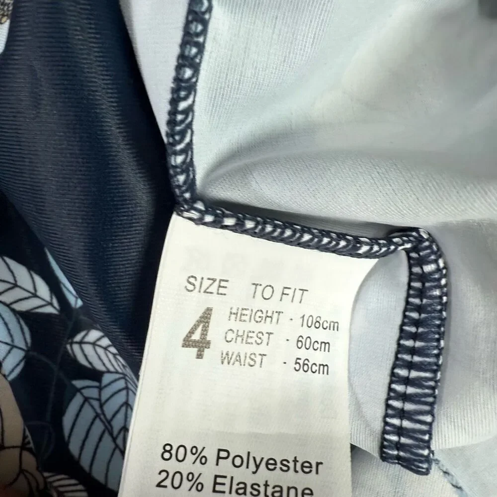 Seafolly girls navy blue floral Rash Guard Size 4 NWOT